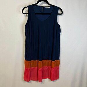 Woman’s sleeveless colour block lined dress. Size 2. Loose fit. Excellent condit